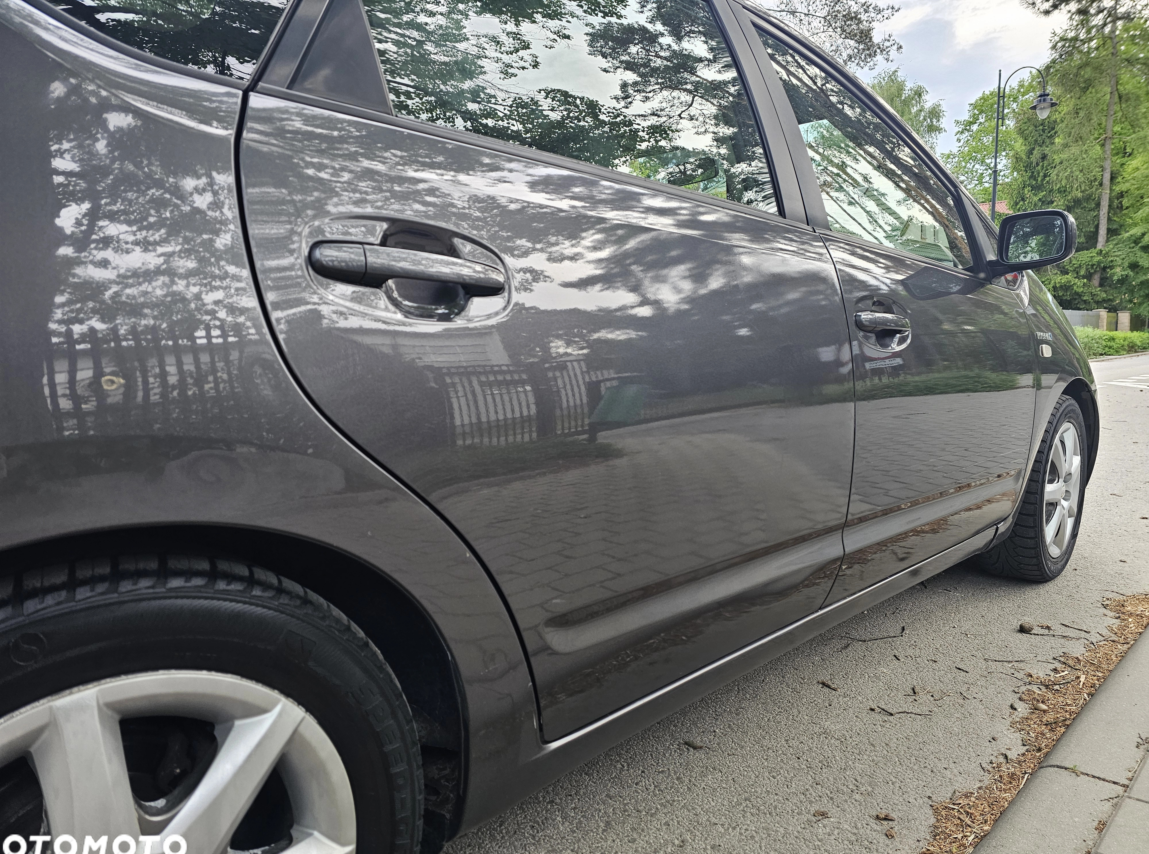 Toyota Prius cena 28000 przebieg: 195000, rok produkcji 2008 z Pruszków małe 106